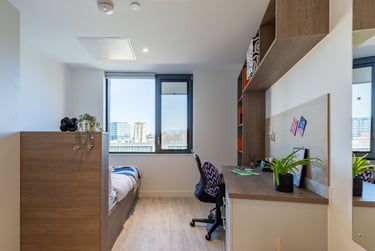 Silver En Suite - Image 5